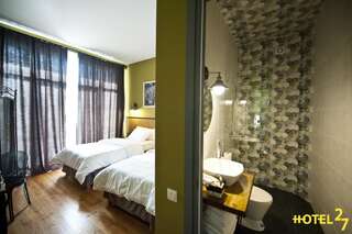 Отель Boutique Hotel 27 Тбилиси Номер с 2 двуспальными кроватями-9