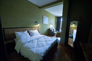 Отель Boutique Hotel 27 Тбилиси Представительский двухместный номер-3